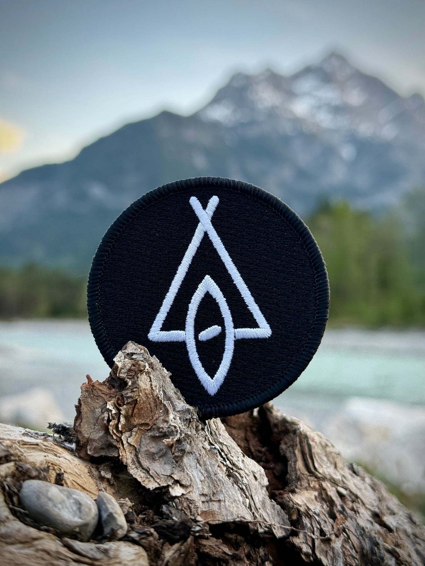 TipiAndRaft Patch mit Klettrückseite